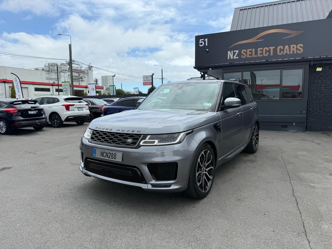 Vehicle image 3