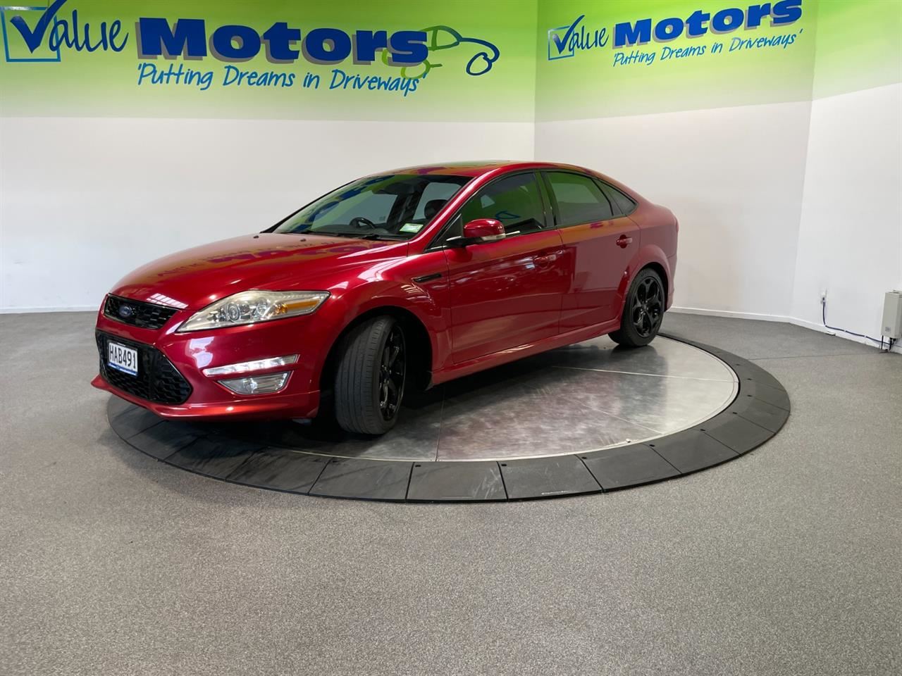 Vehicle image 3