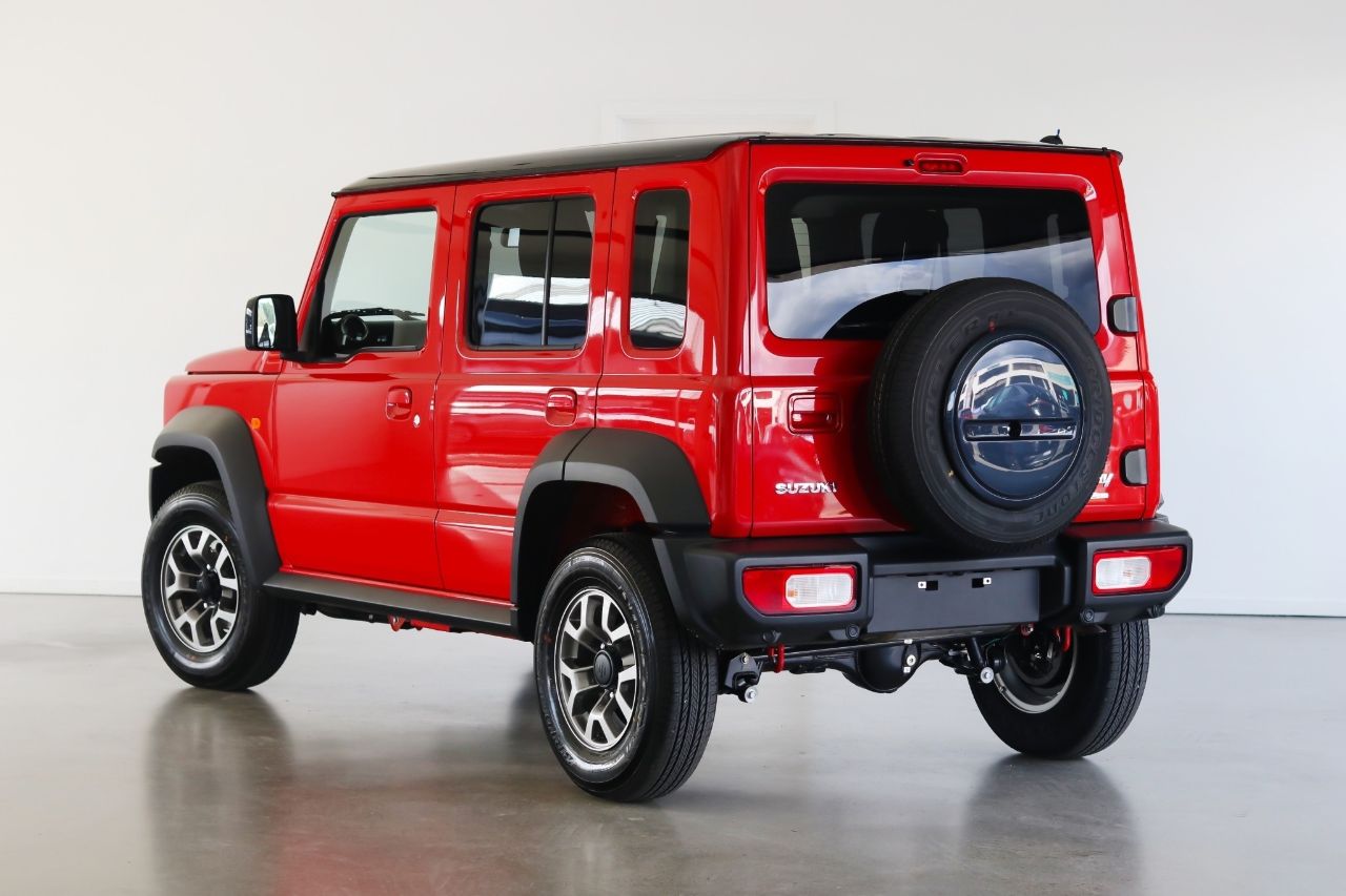 Vehicle image 4
