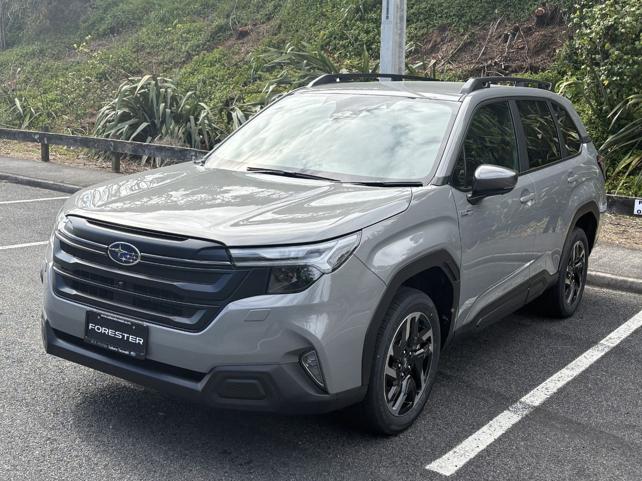 Vehicle image 5