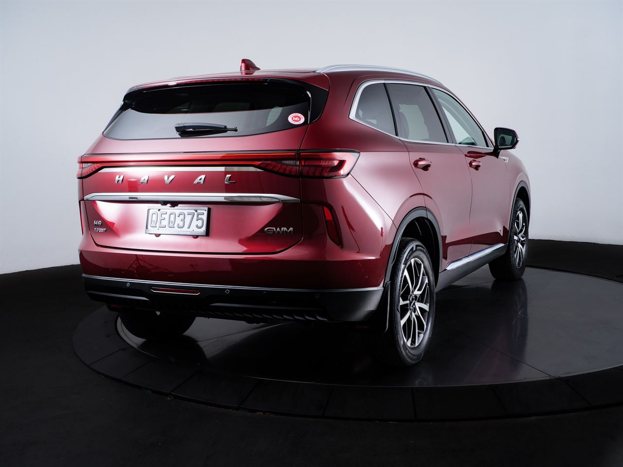 Vehicle image 3