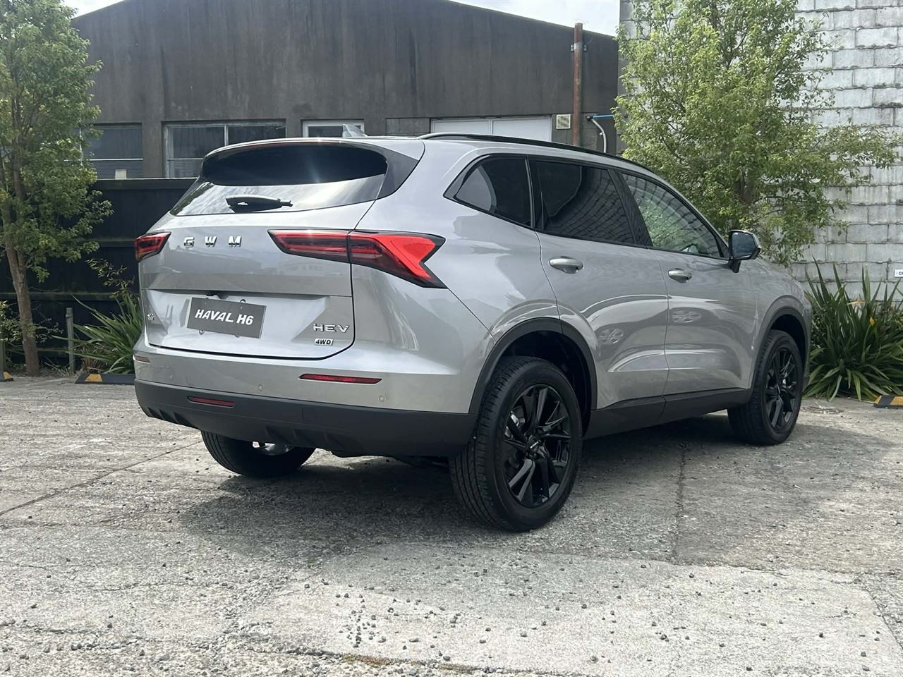 Vehicle image 3
