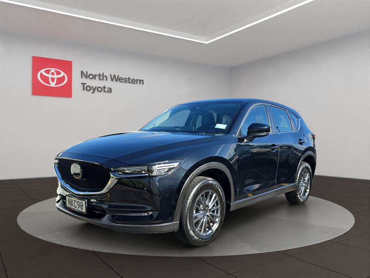 Vehicle image 3