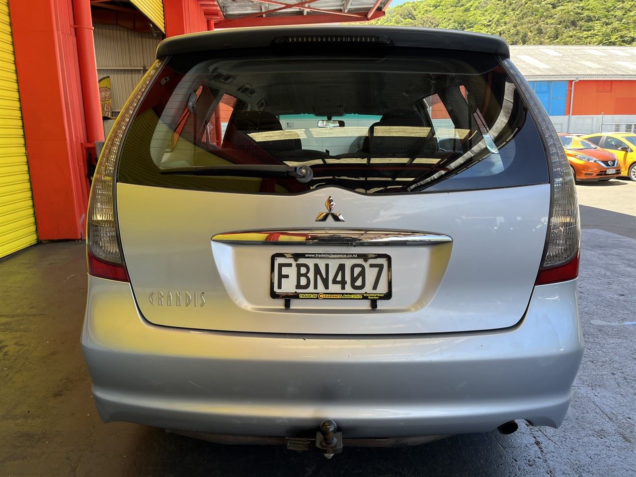 Vehicle image 5
