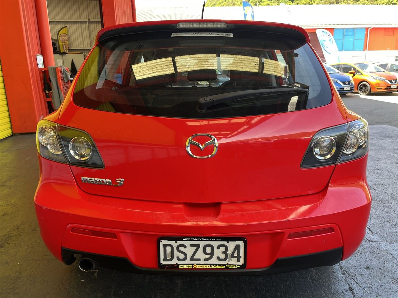 Vehicle image 5