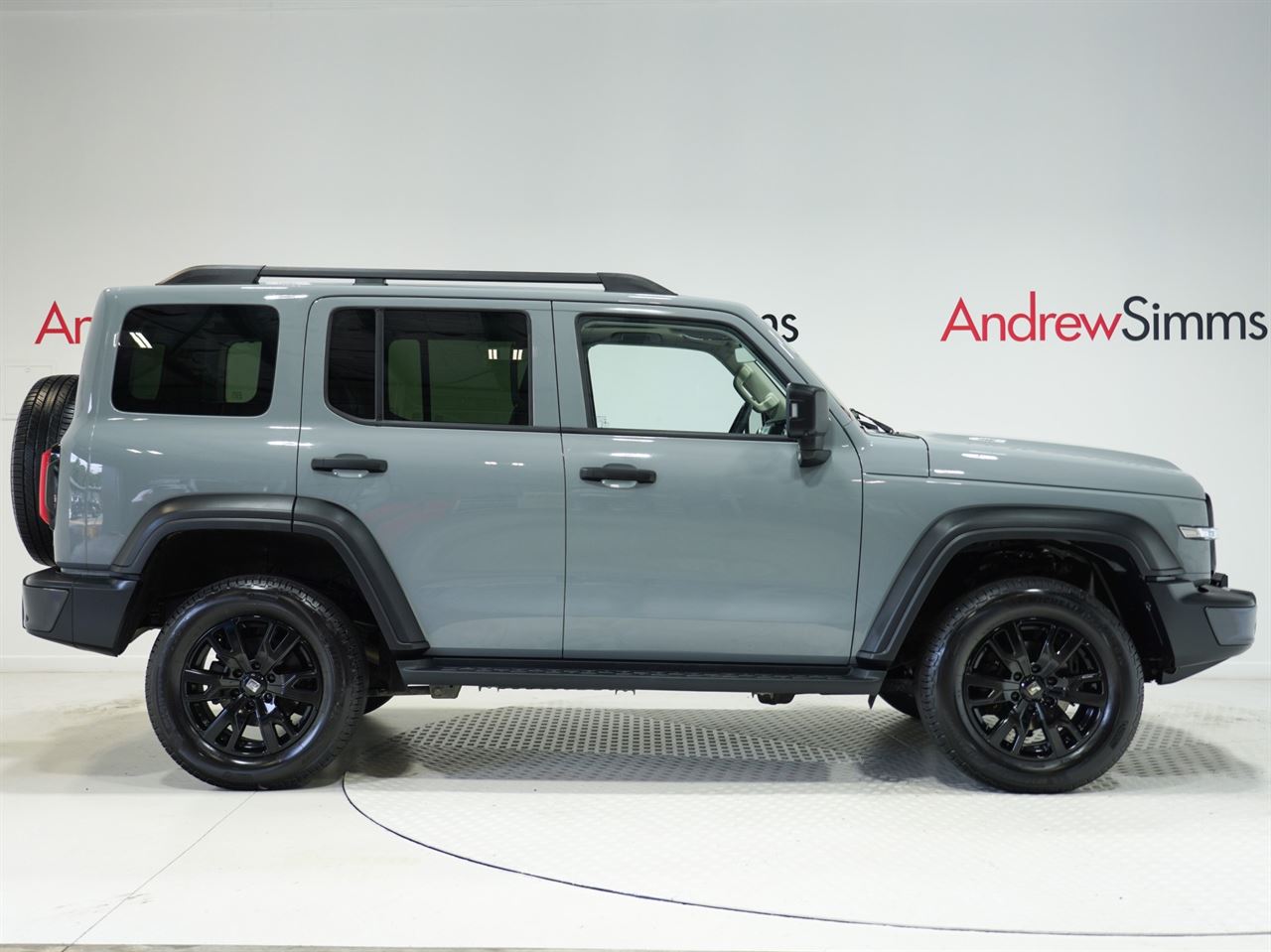 Vehicle image 3