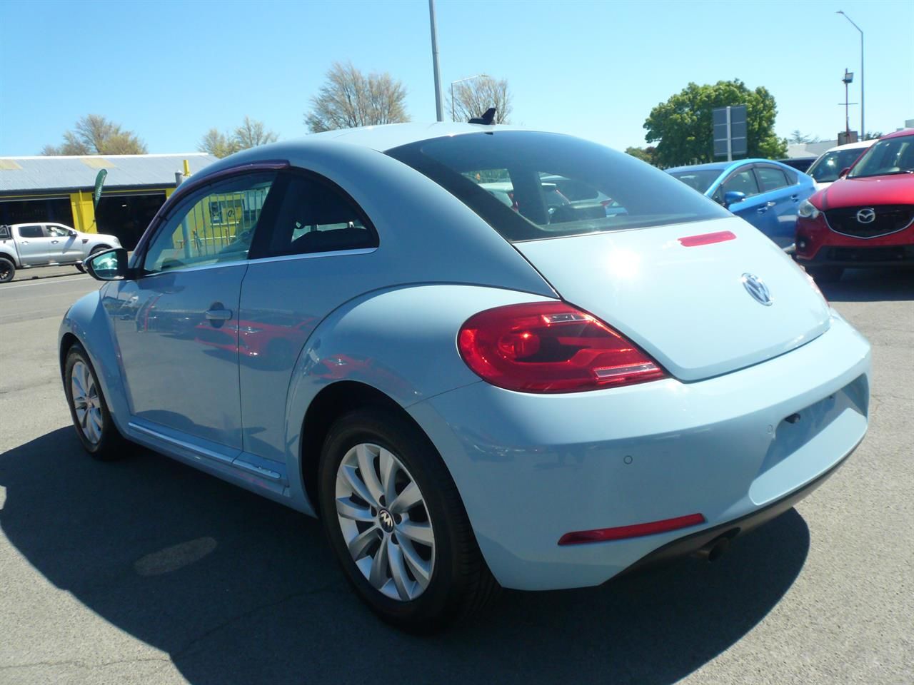 Vehicle image 4