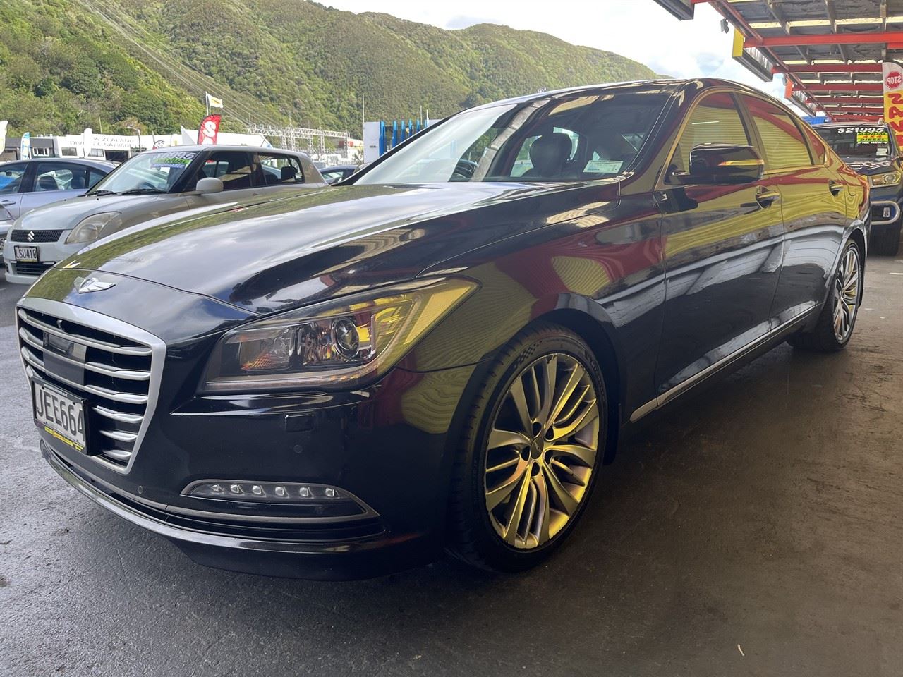 Vehicle image 3