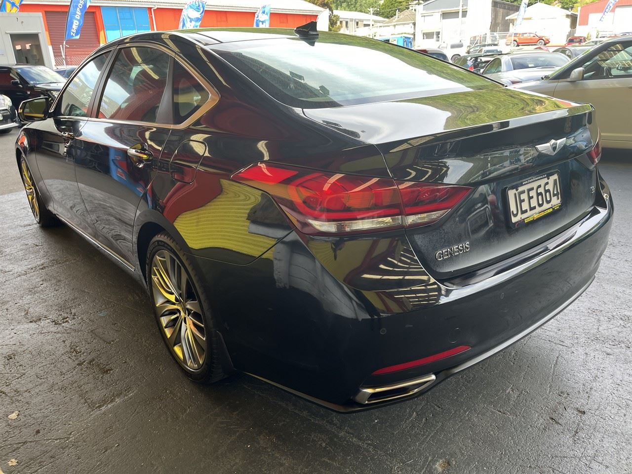 Vehicle image 4