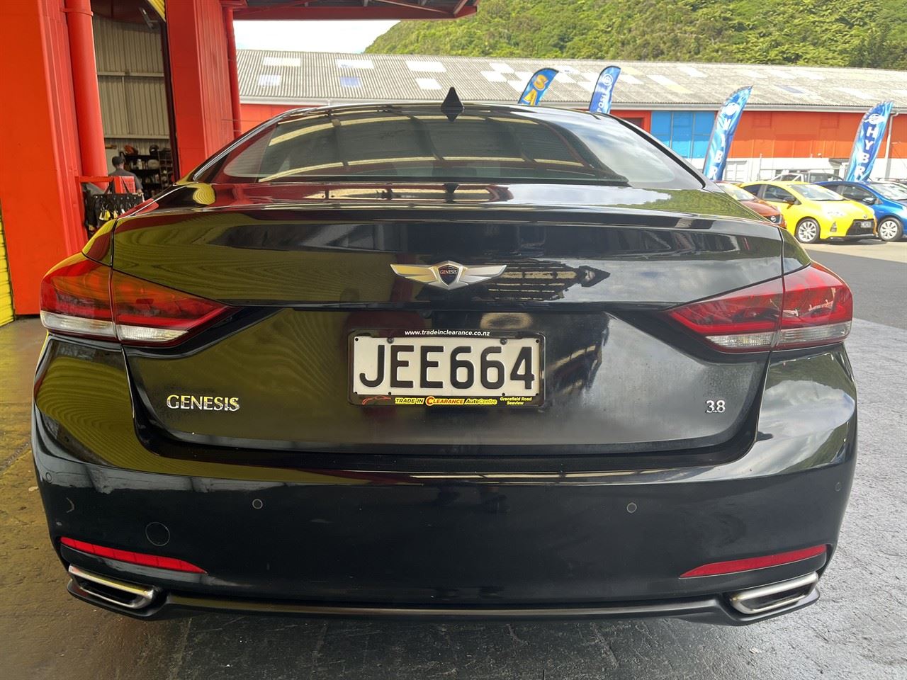 Vehicle image 5