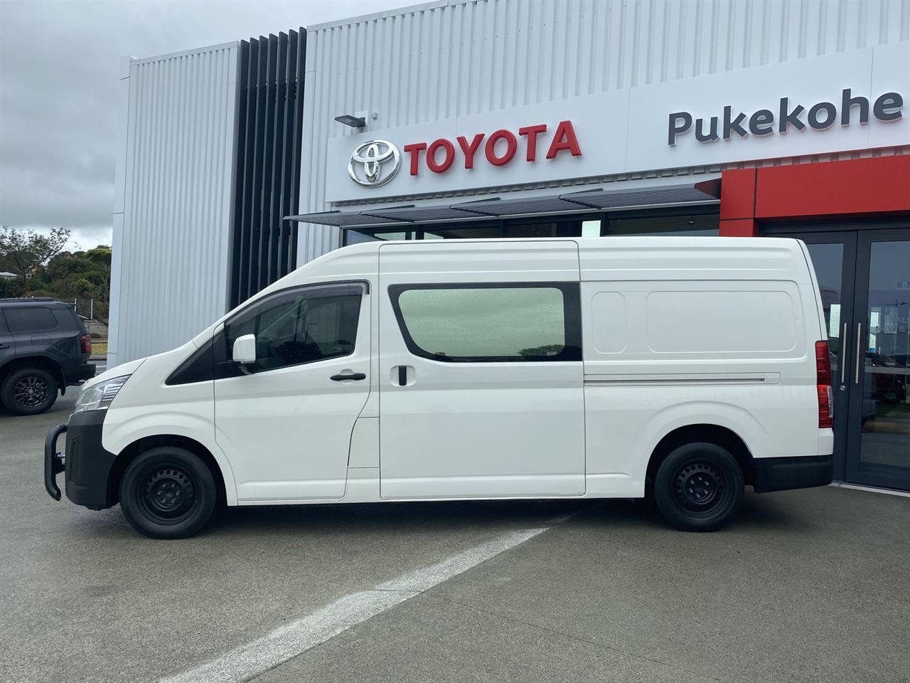 Vehicle image 2