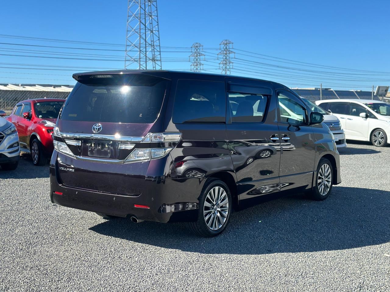 Vehicle image 5