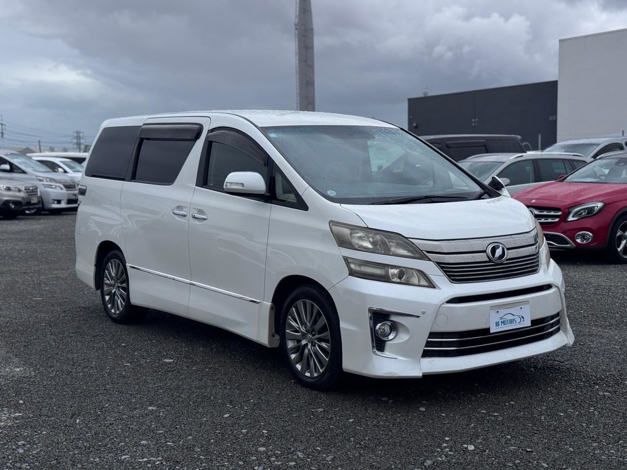 Vehicle image 3