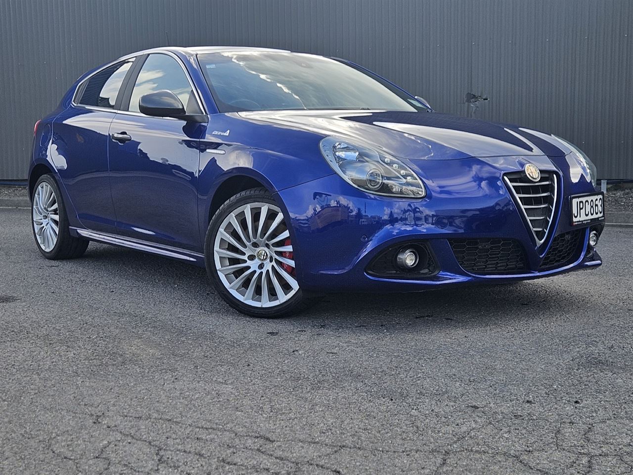 Vehicle image 1
