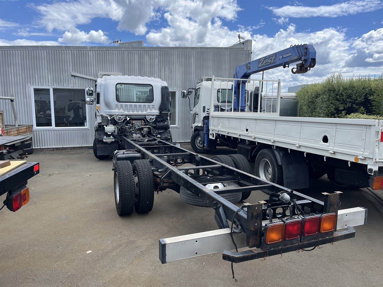 Vehicle image 3