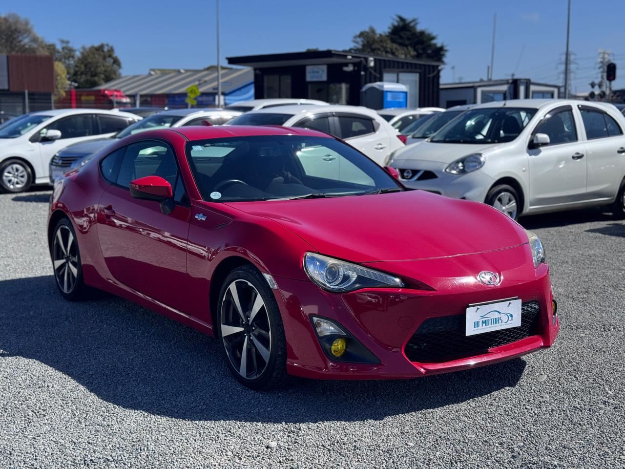 Vehicle image 3