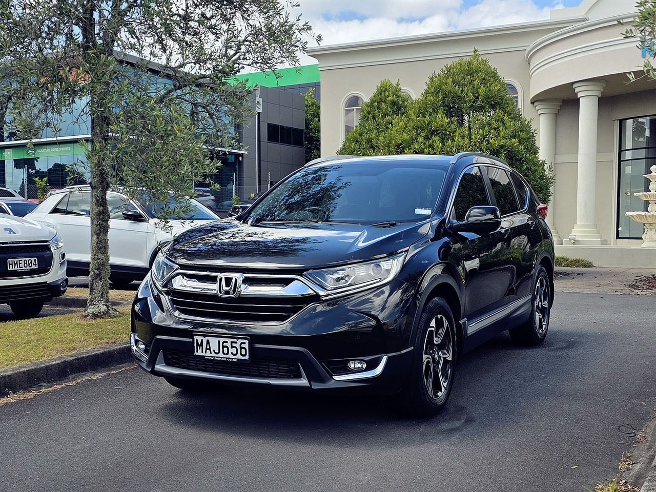 Vehicle image 3