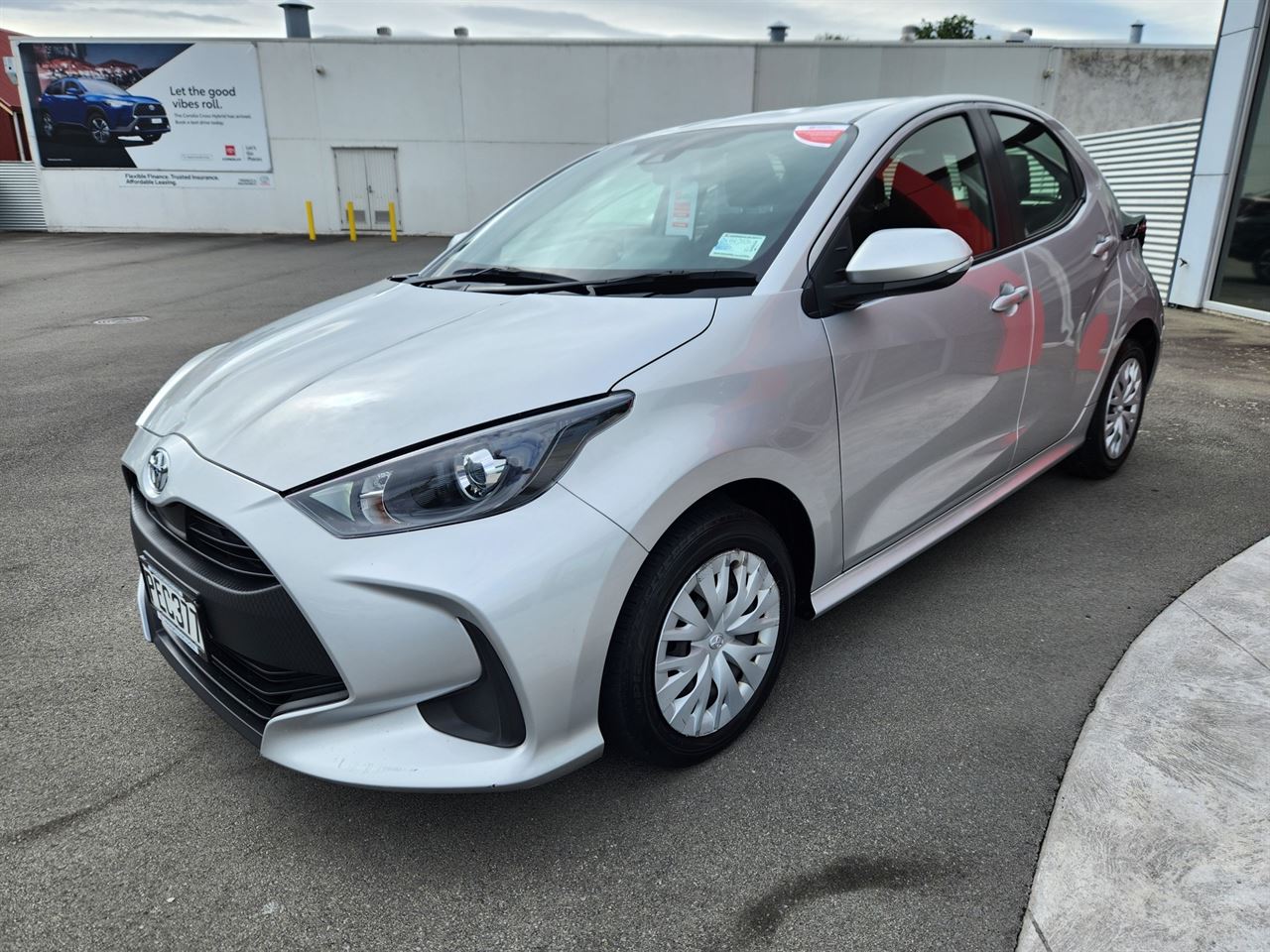 Vehicle image 3