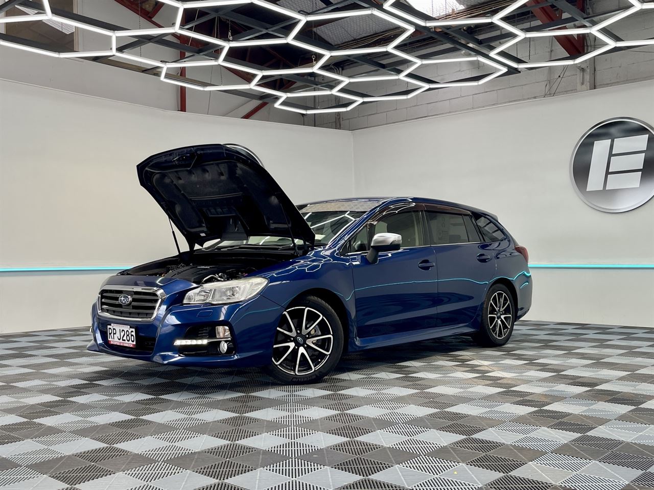 Vehicle image 3