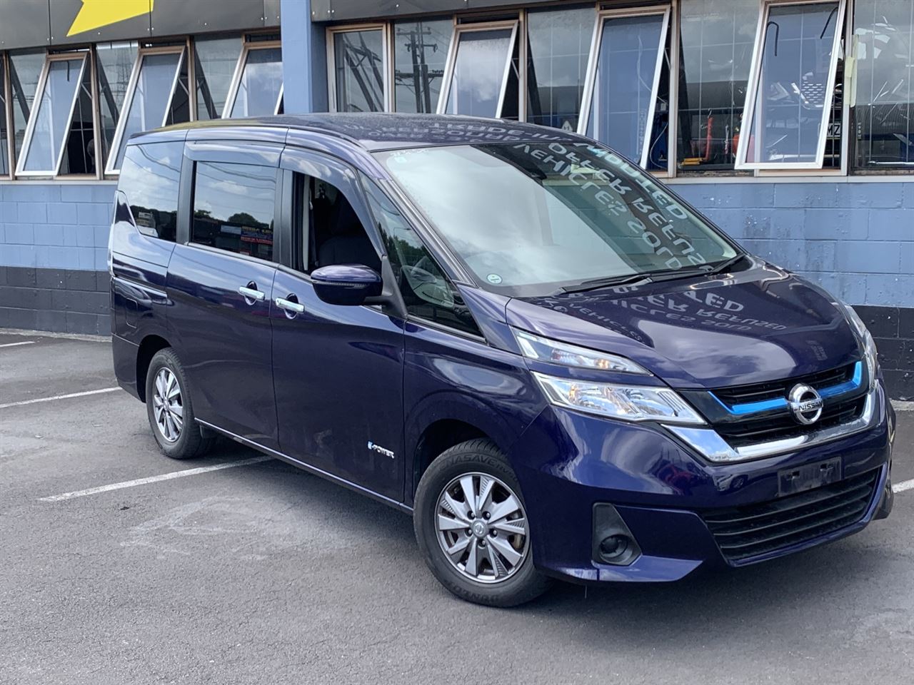 Vehicle image 3