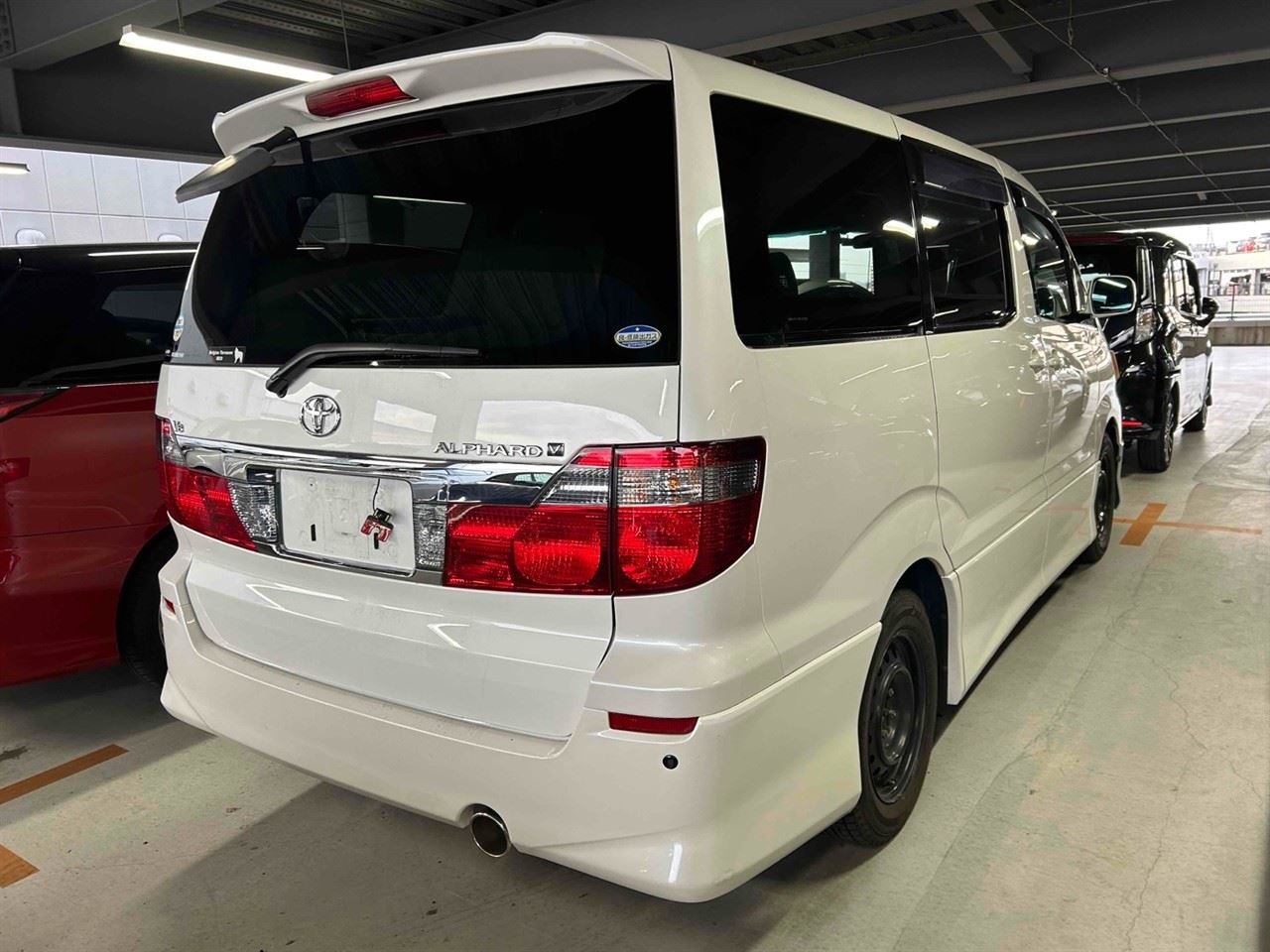 Vehicle image 4