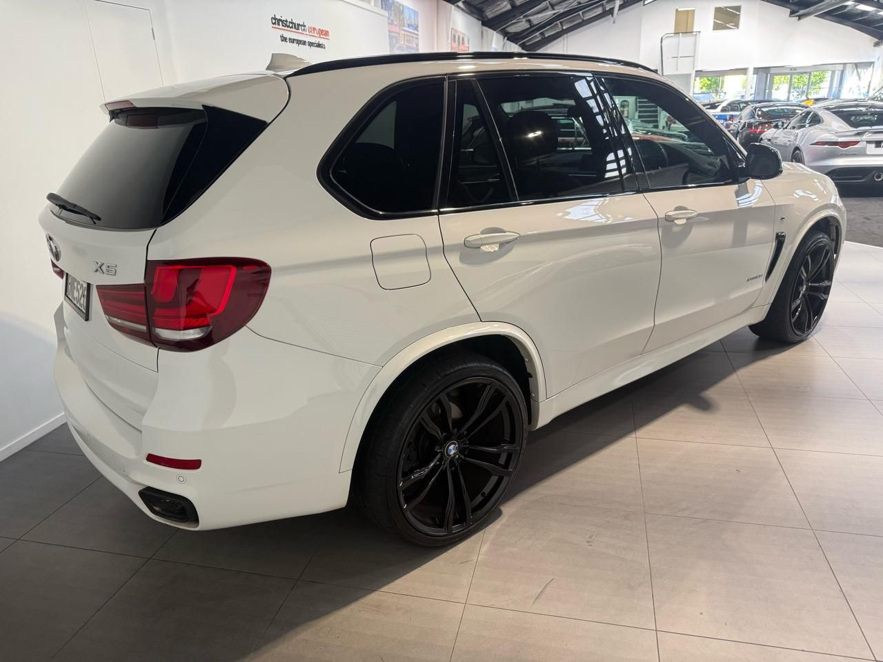 Vehicle image 5