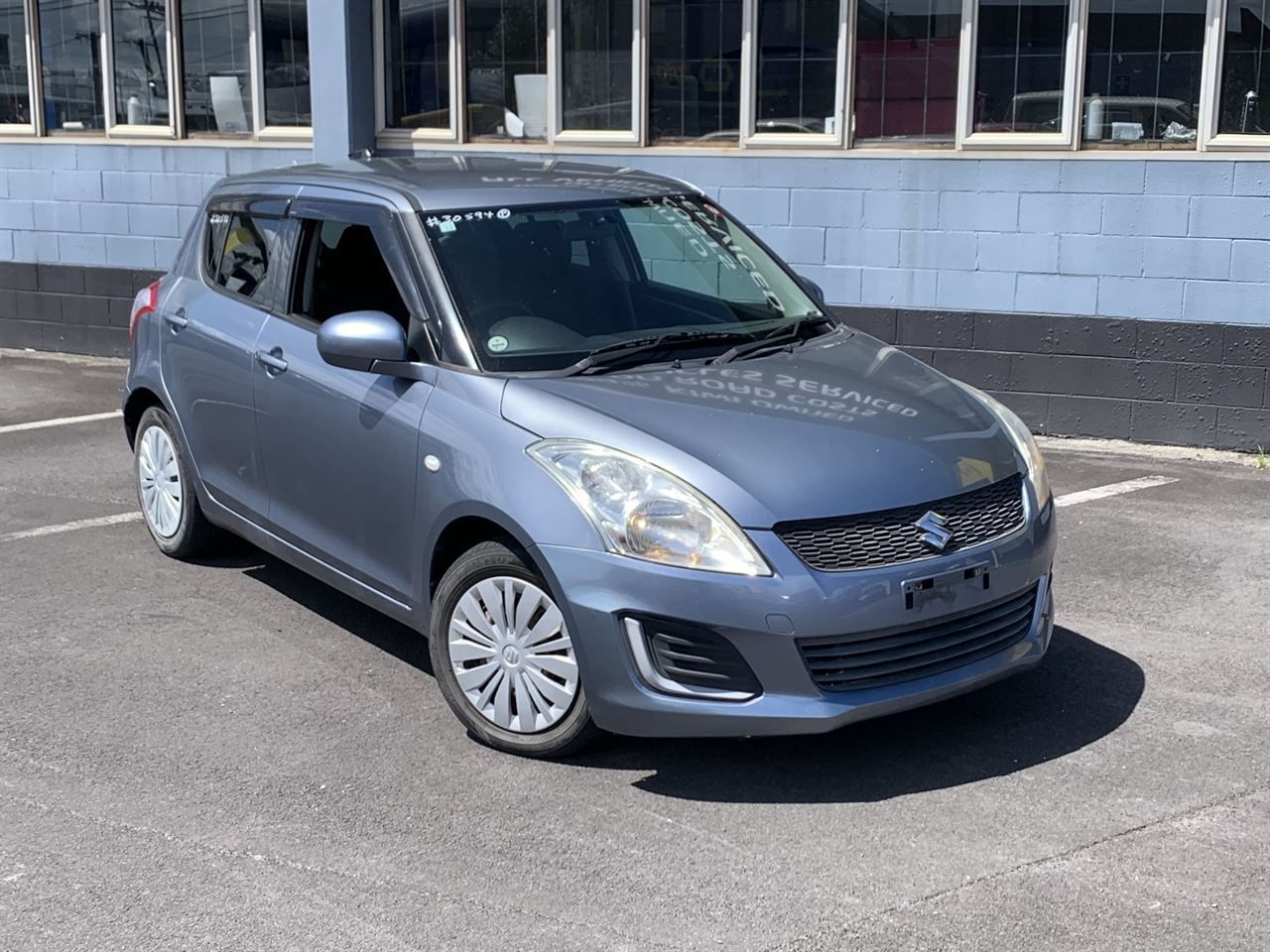 Vehicle image 3