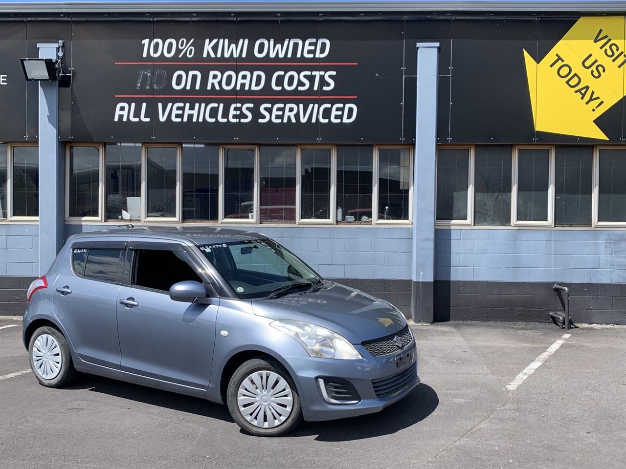 Vehicle image 4