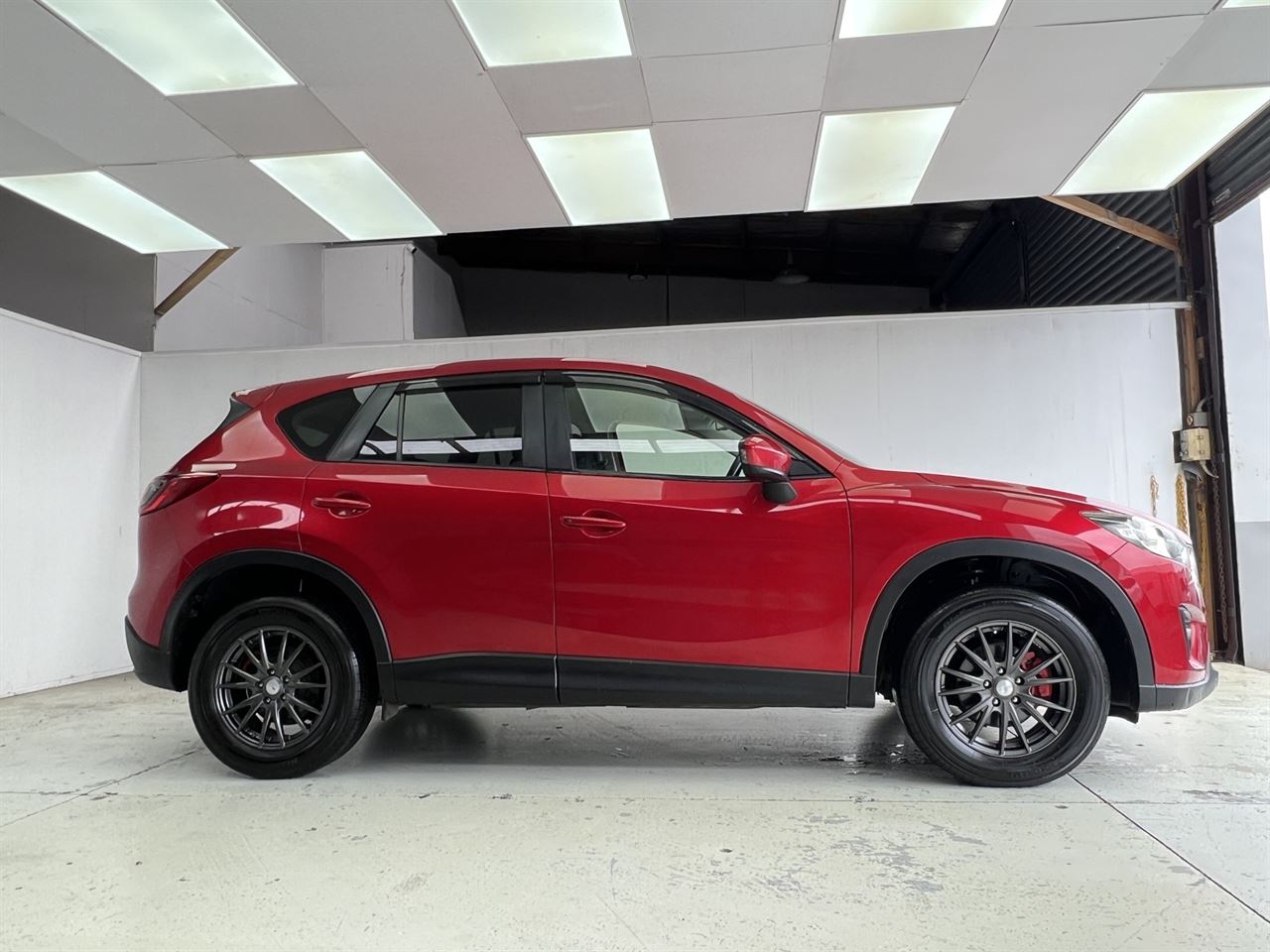 Vehicle image 5