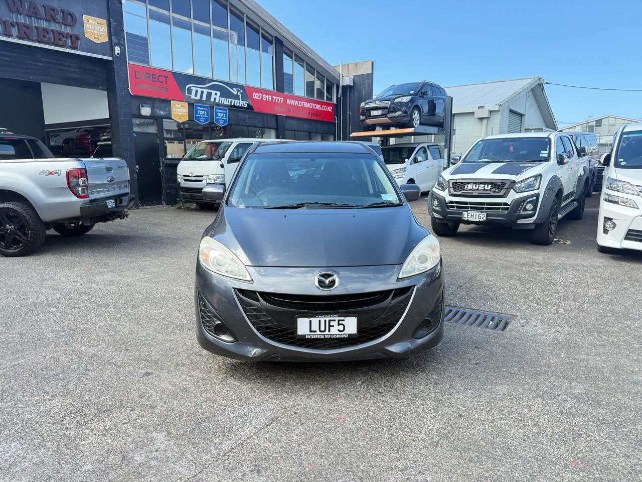 Vehicle image 4