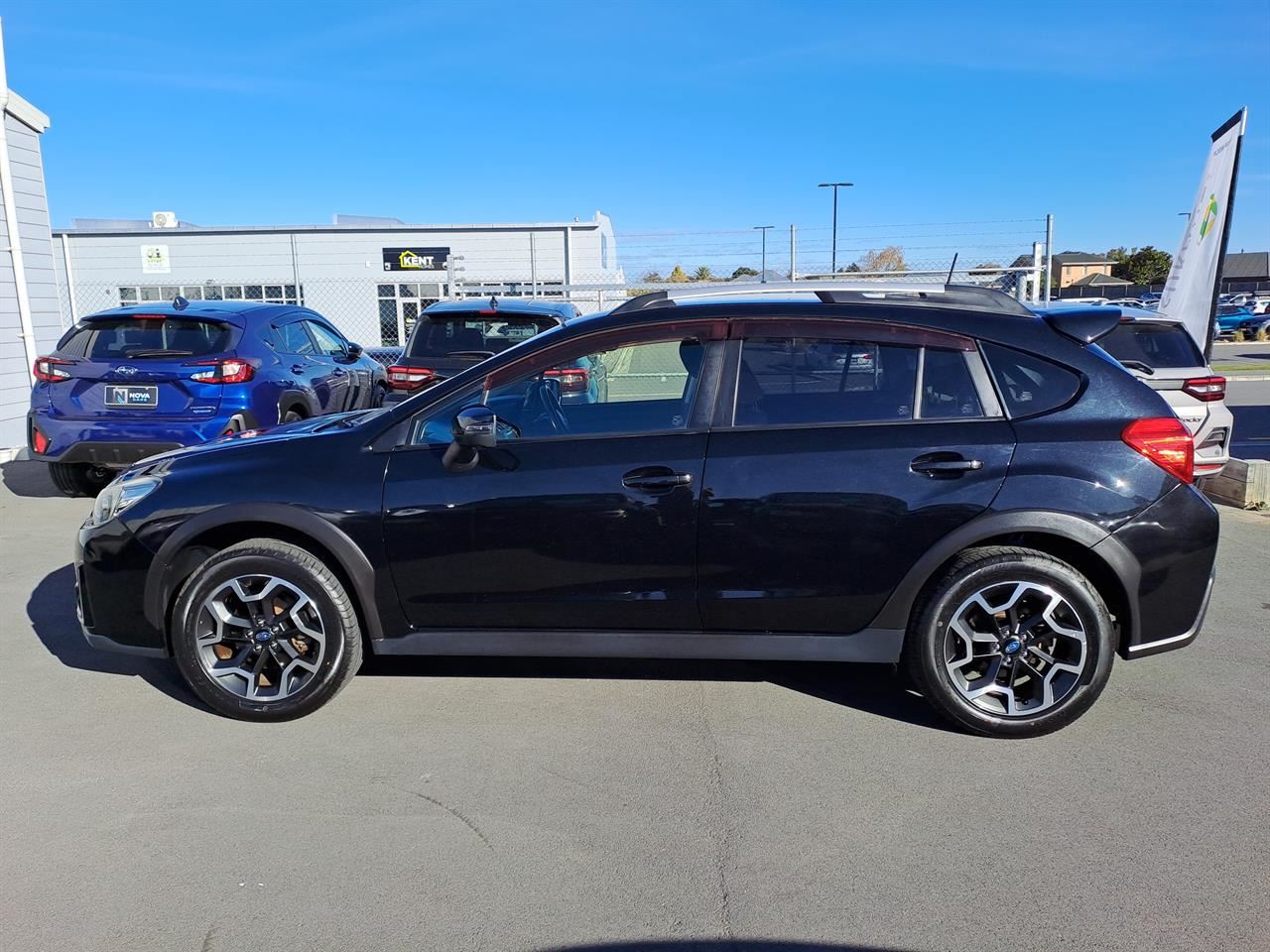 Vehicle image 4