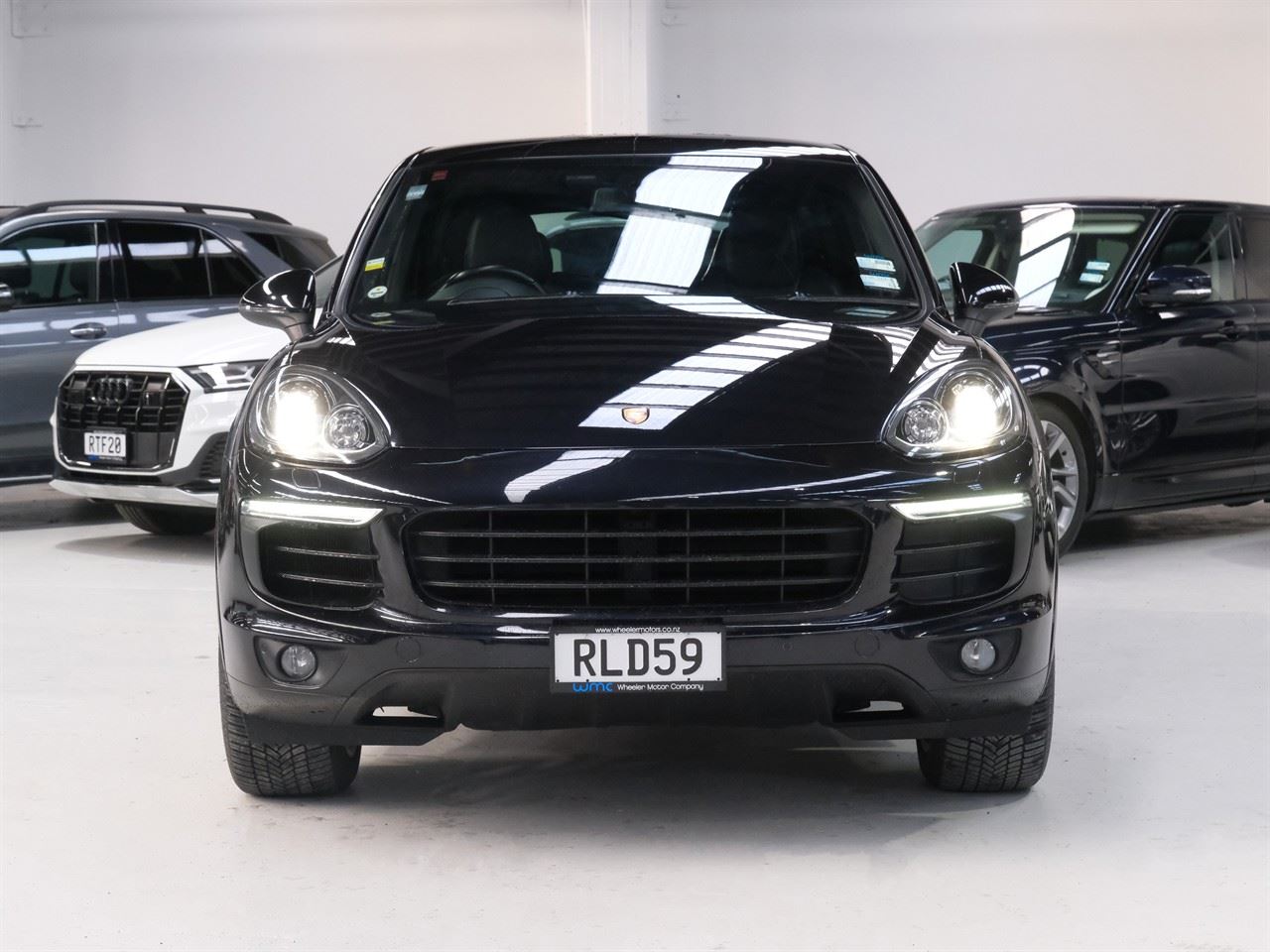 Vehicle image 3