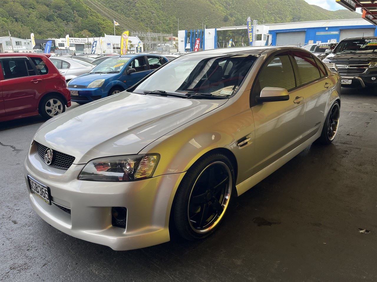 Vehicle image 3