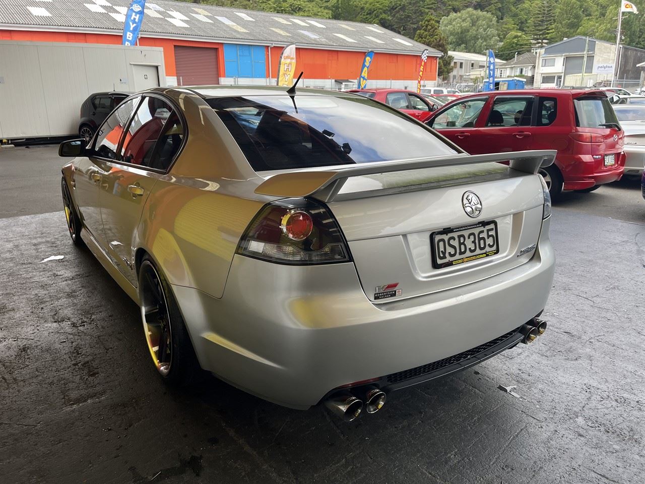 Vehicle image 4