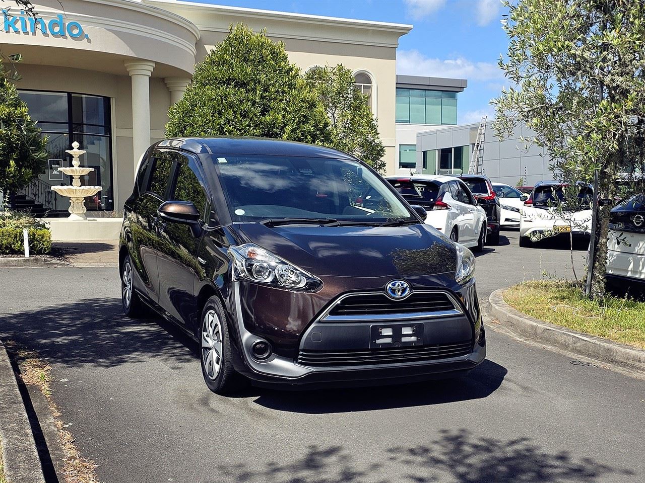 Vehicle image 1