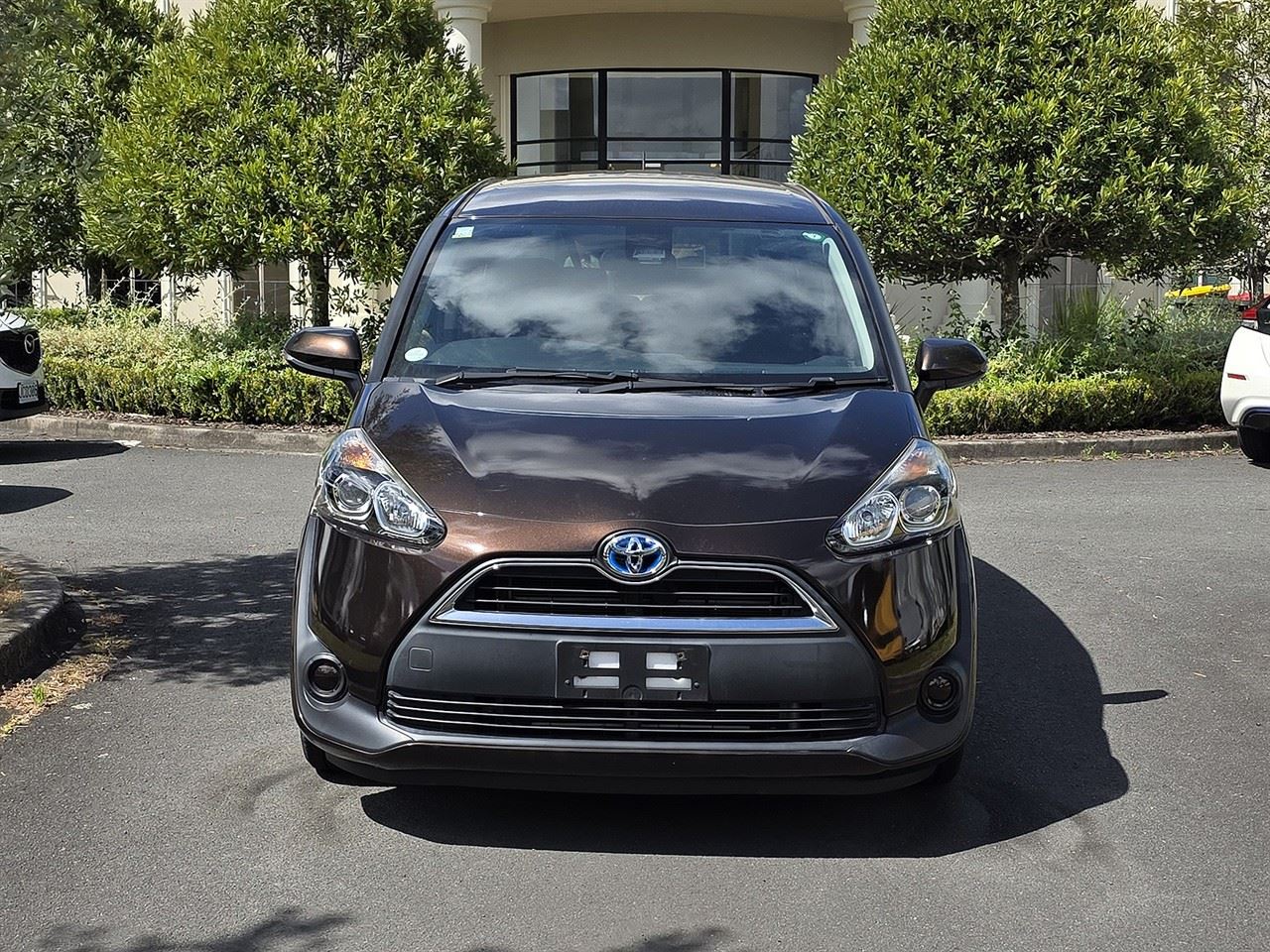 Vehicle image 2