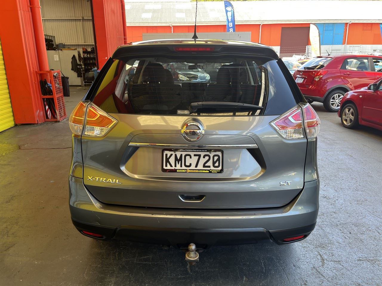 Vehicle image 5