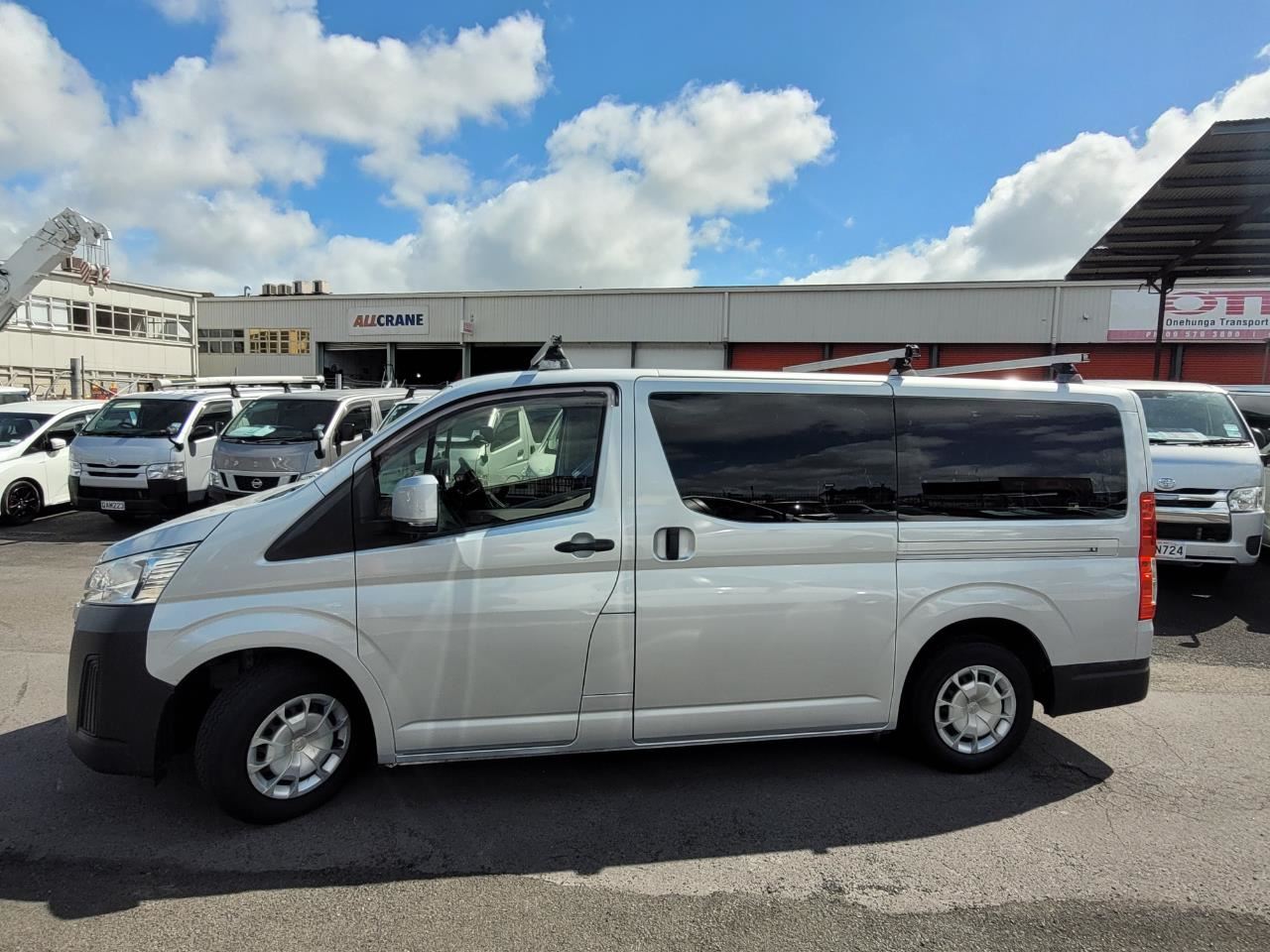 Vehicle image 4