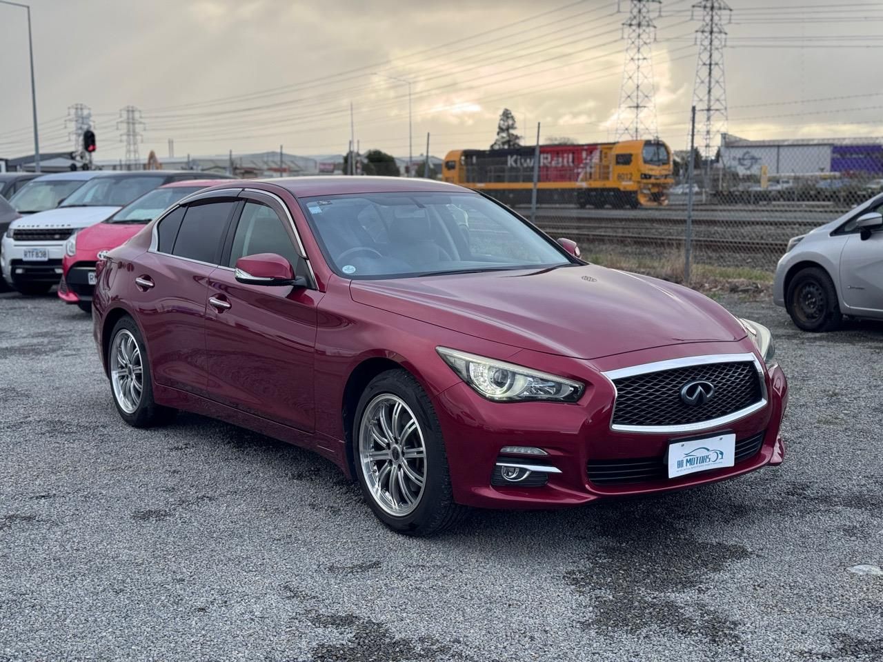 Vehicle image 3