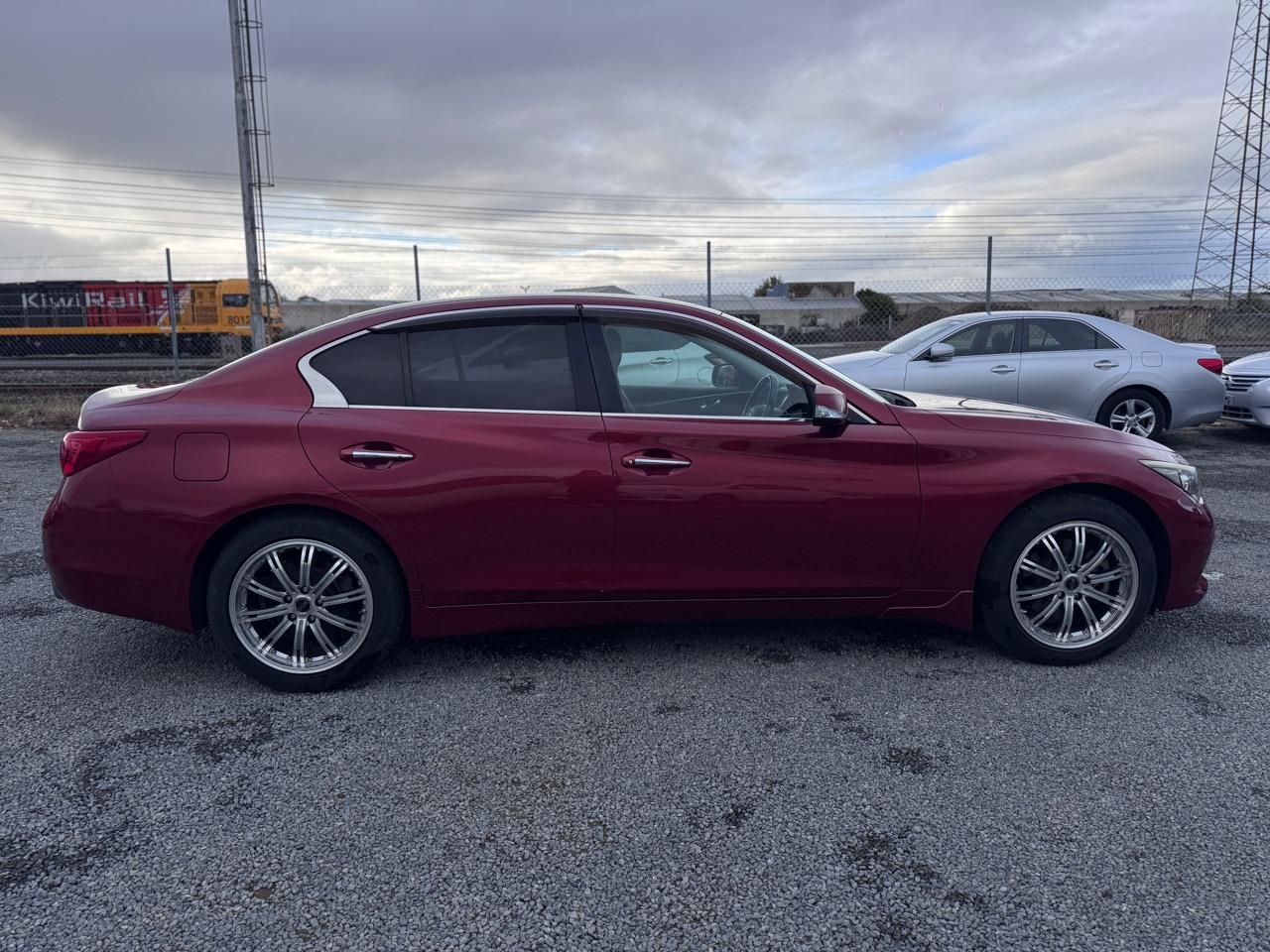 Vehicle image 4