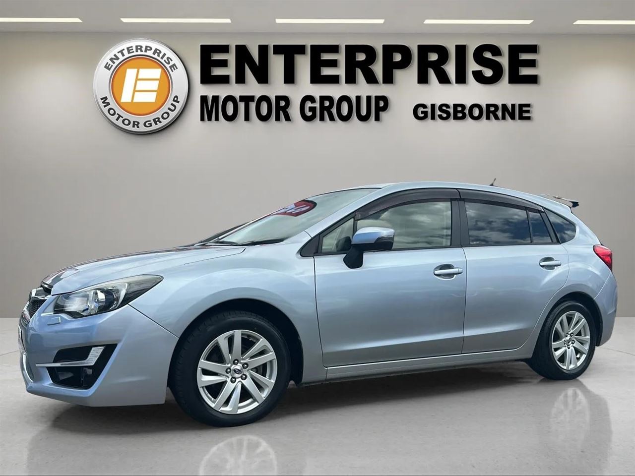 Vehicle image 4