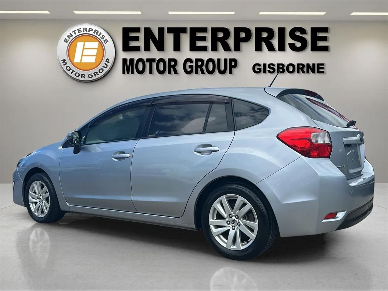 Vehicle image 5