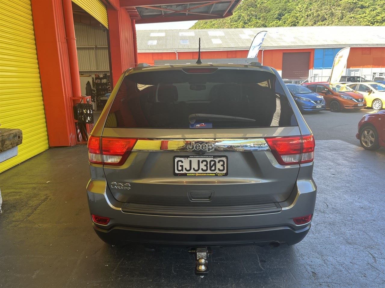 Vehicle image 5