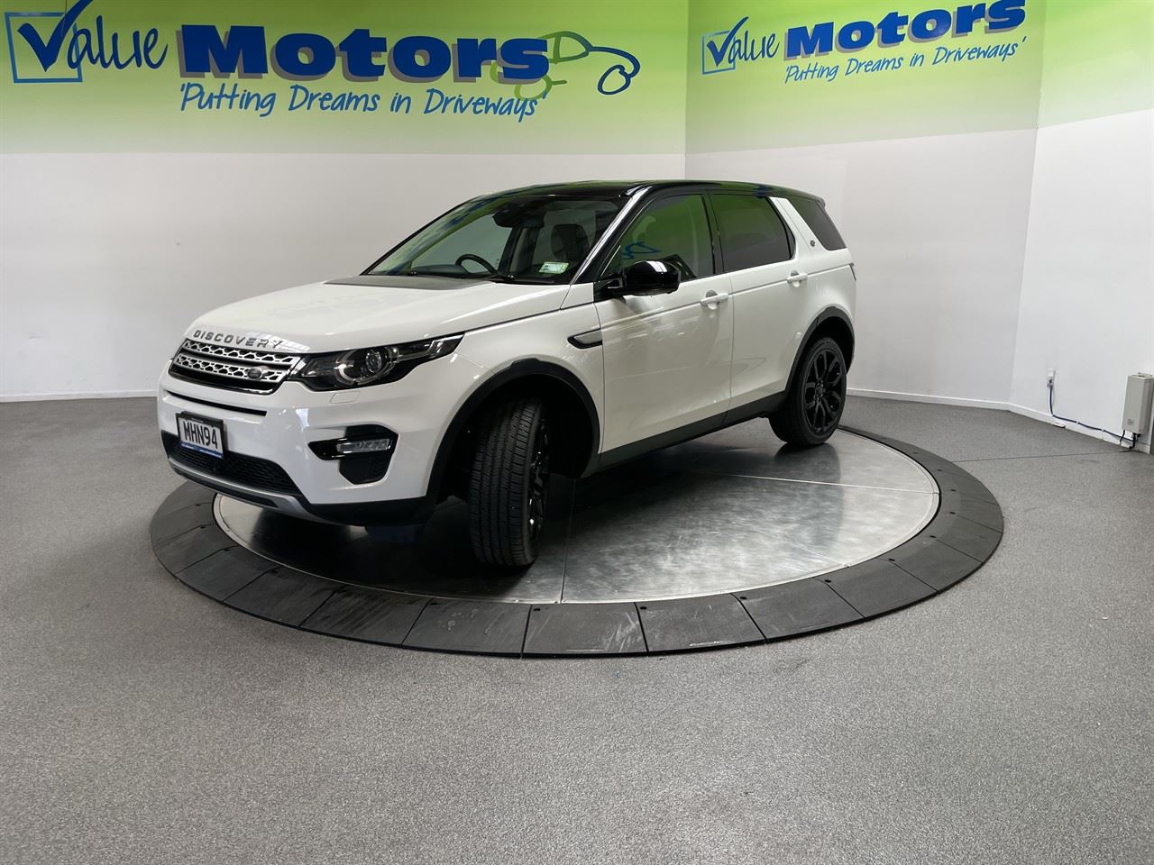 Vehicle image 3