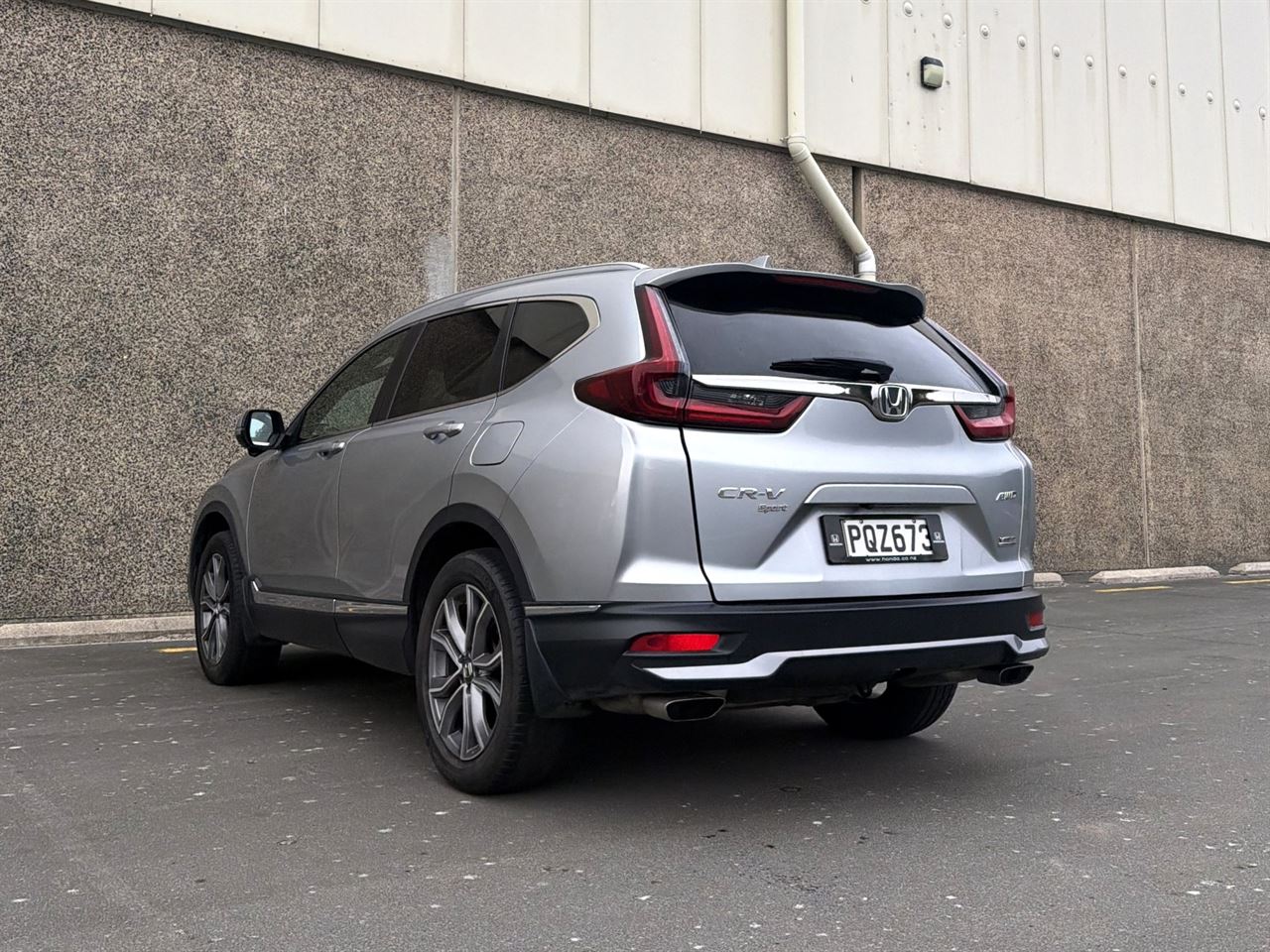 Vehicle image 5