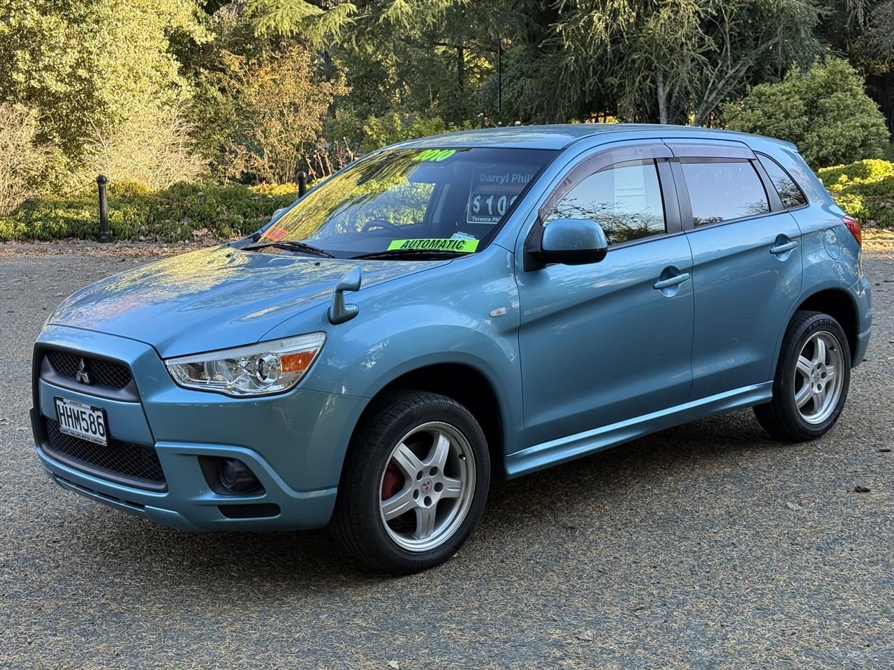 Vehicle image 3