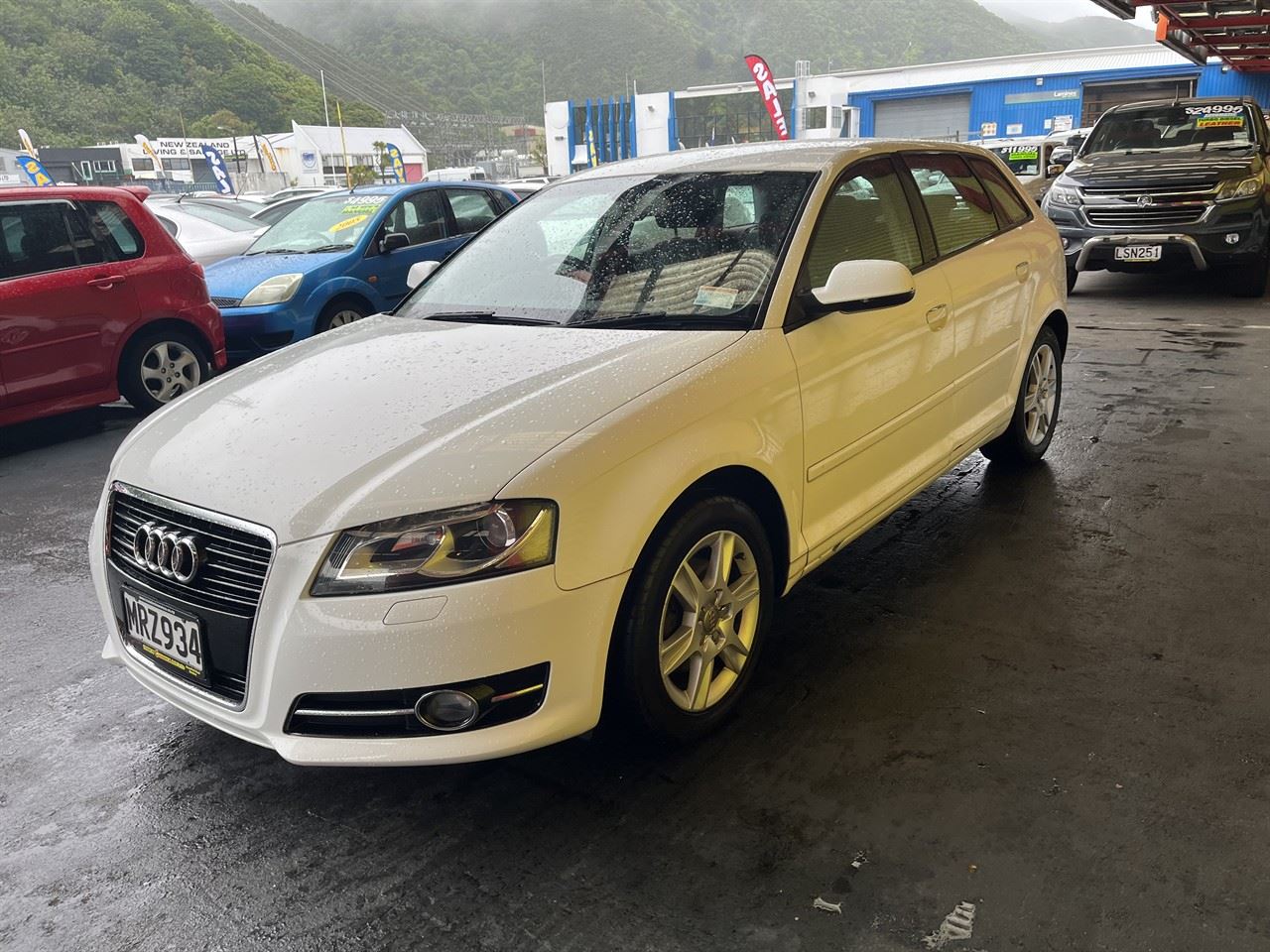 Vehicle image 3
