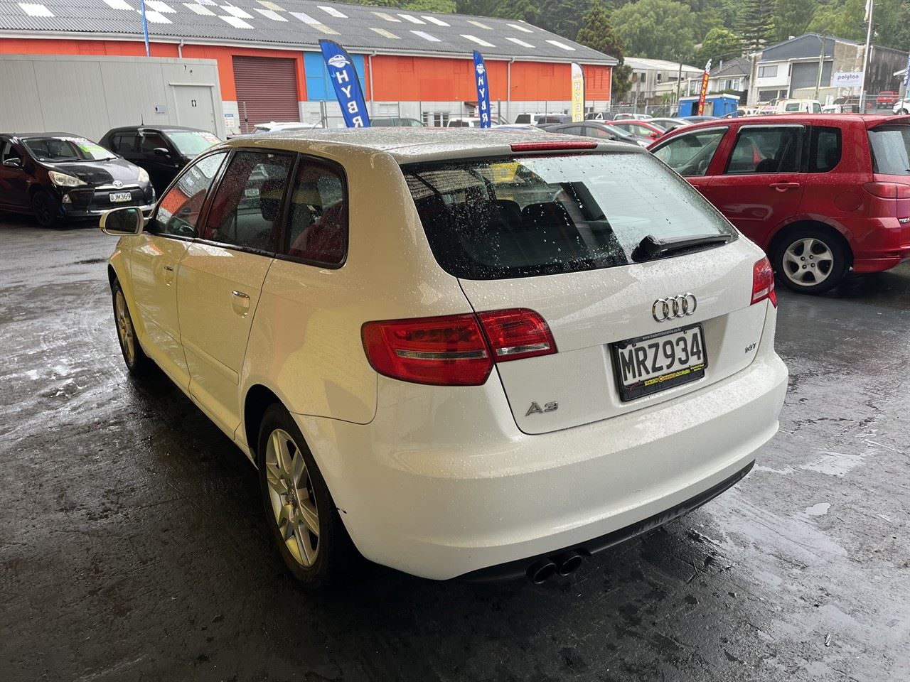 Vehicle image 4