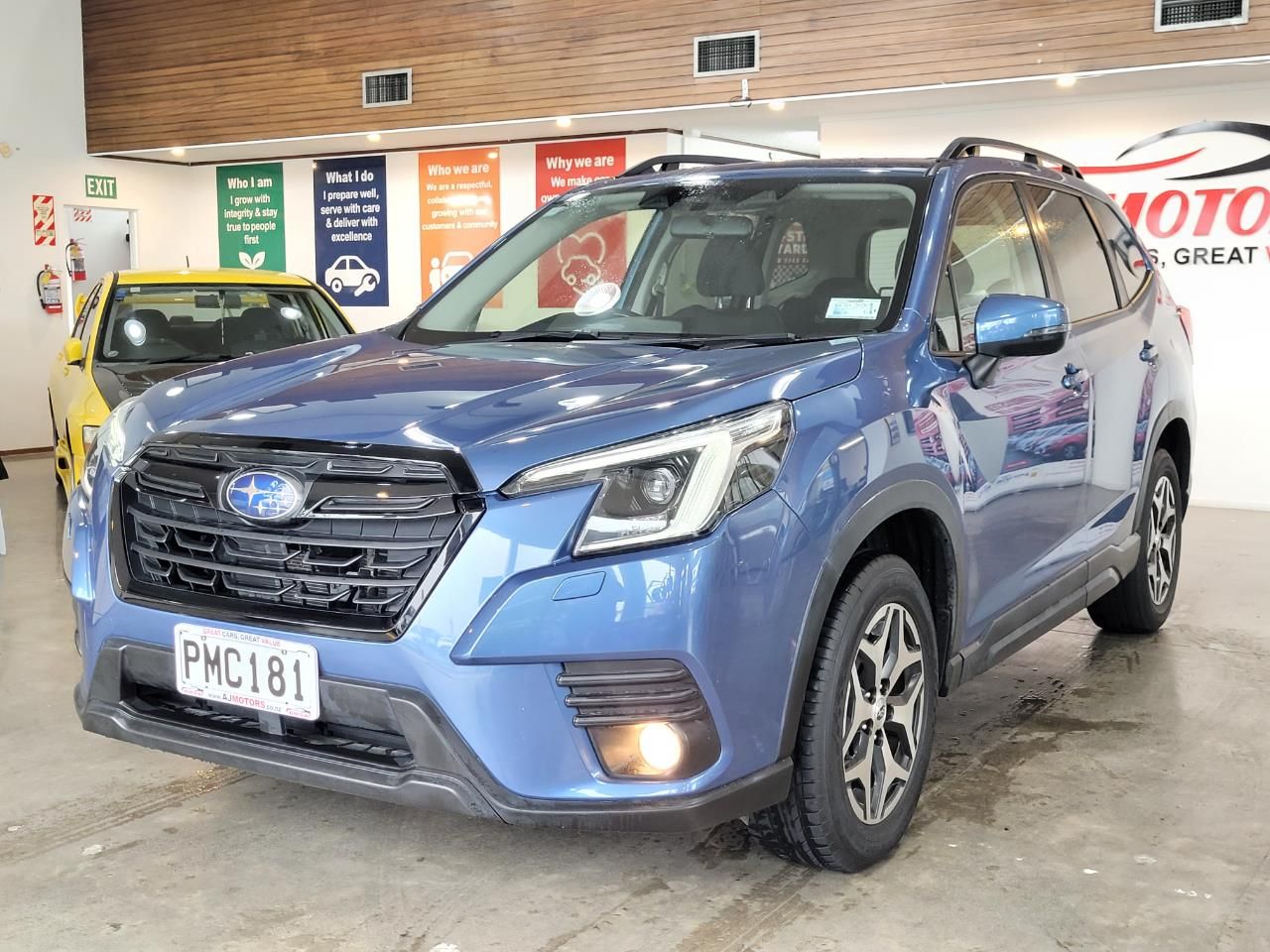 Vehicle image 3