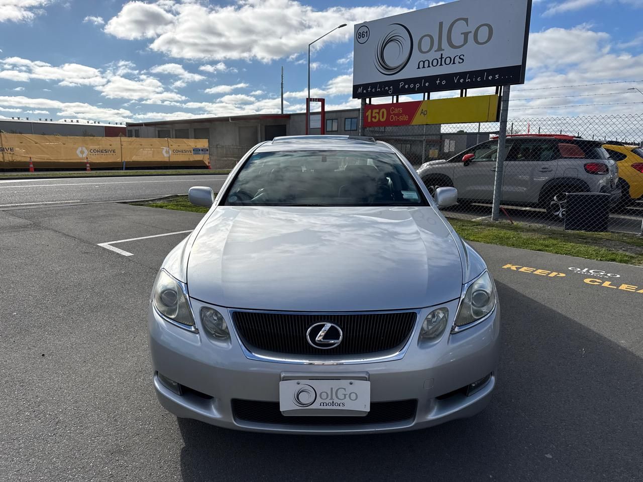 Vehicle image 3